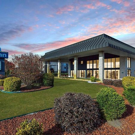 Days Inn By Wyndham Florence/I-95 North Buitenkant foto