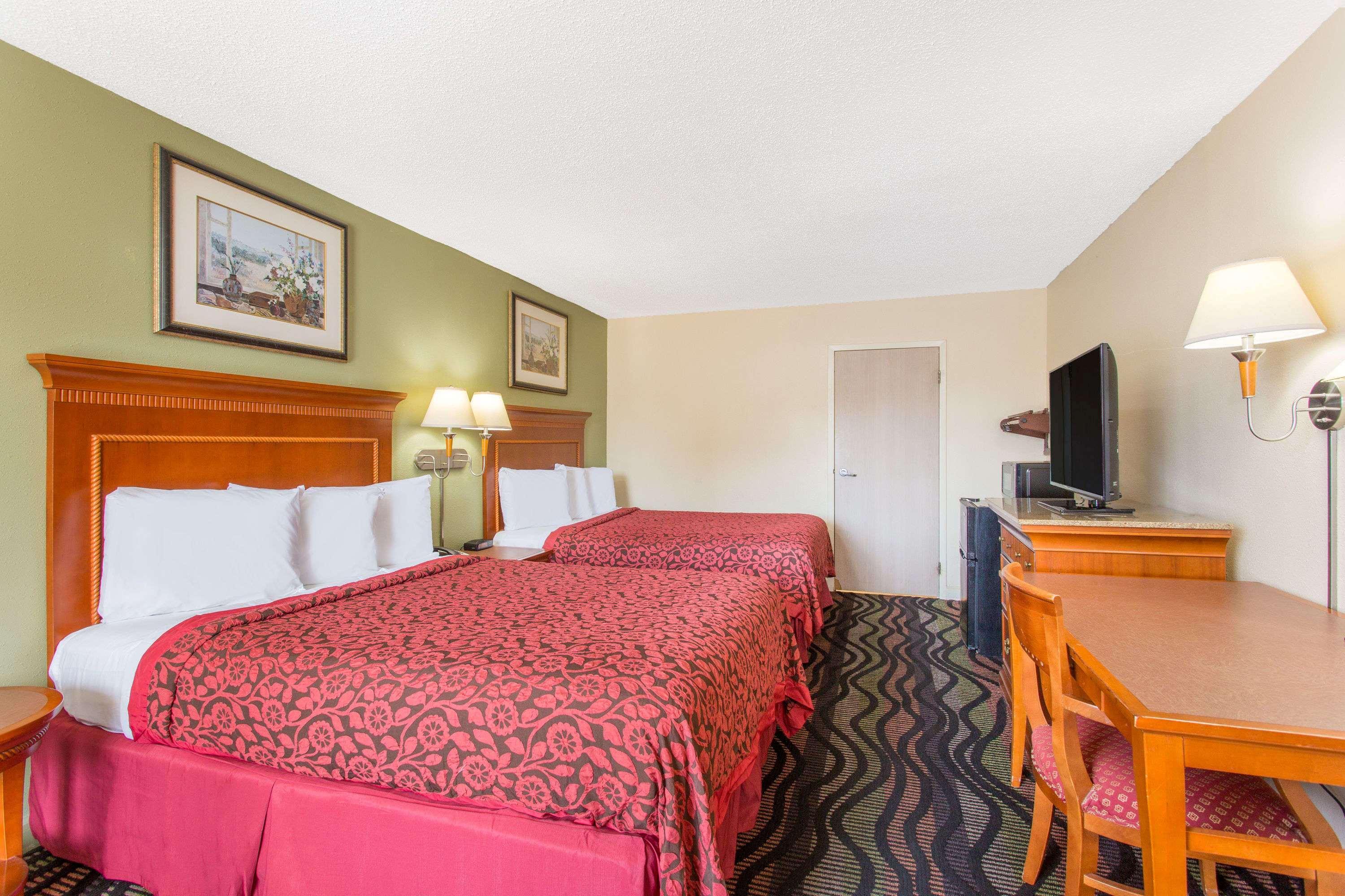 Days Inn By Wyndham Florence/I-95 North Buitenkant foto